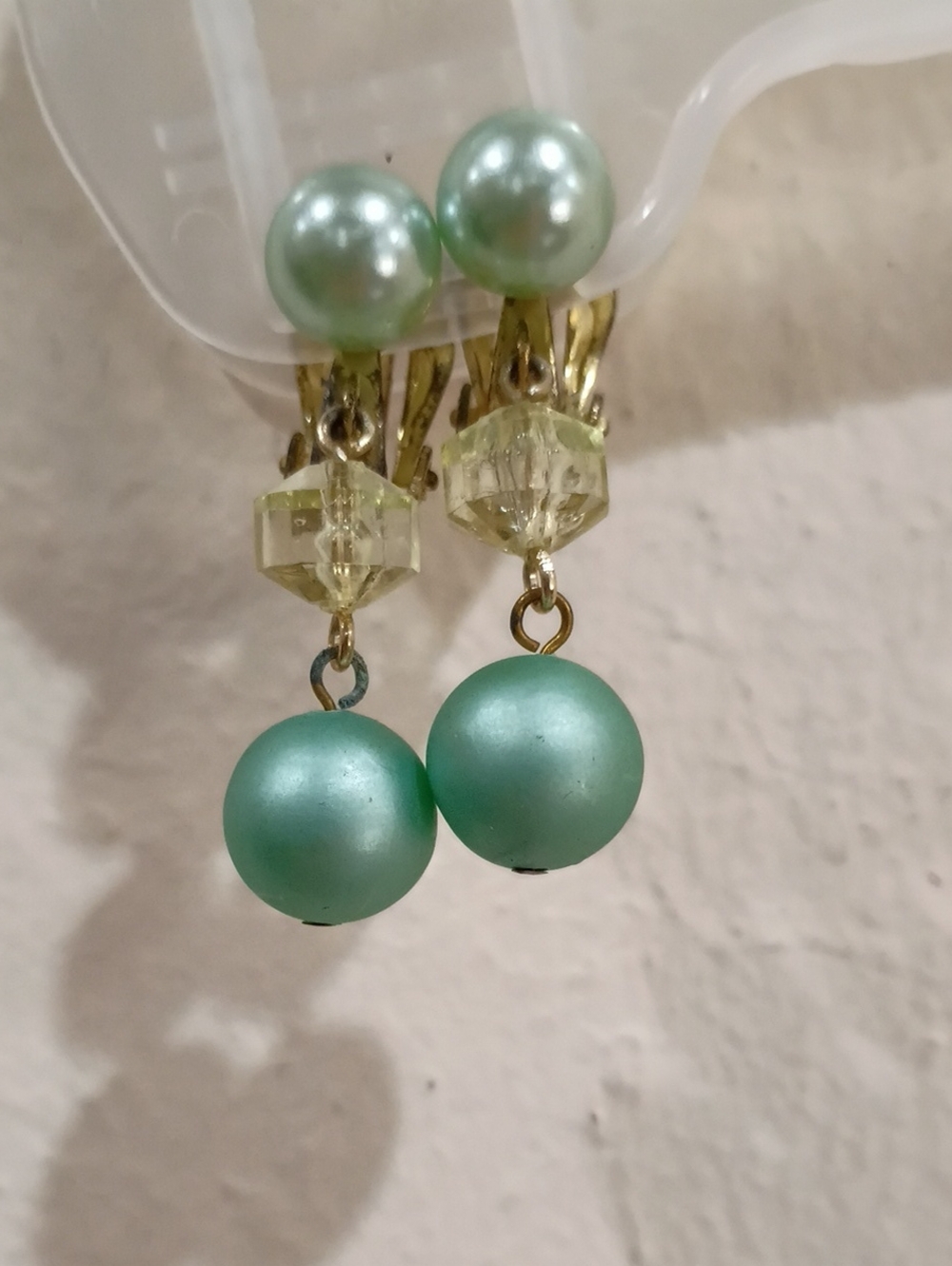 Pearl And Crystal Bead Gold Clip On Earrings - Vintage!